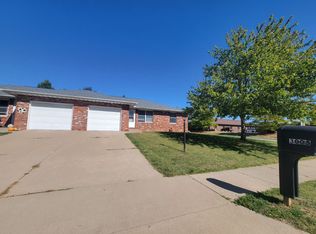 3005-3007 Wildlife Dr, Peoria, IL
