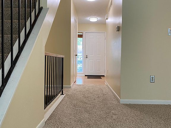 5th image of 9813 Timbers Dr