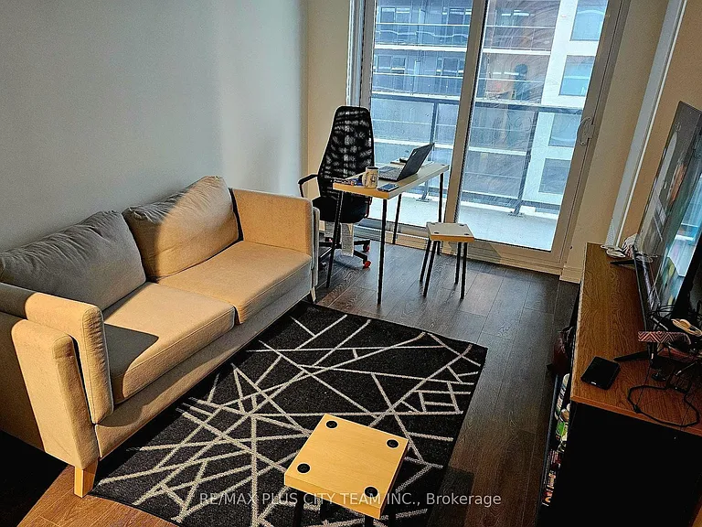30 Samuel Wood Way #1007 — Photo 3