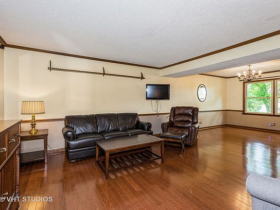5th image of 1091 Independence Dr