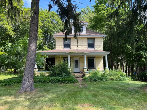 72 Cook Hill Road, Cheshire, CT 06410