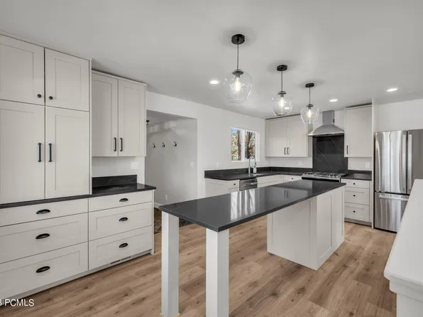 6236 N Countryside Cir, Park City, UT 84098
