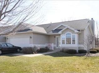 2074 Quail Cove Dr, Kalamazoo, MI 49009