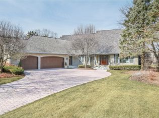 1140 Windhaven Ct, Lake Forest, IL 60045