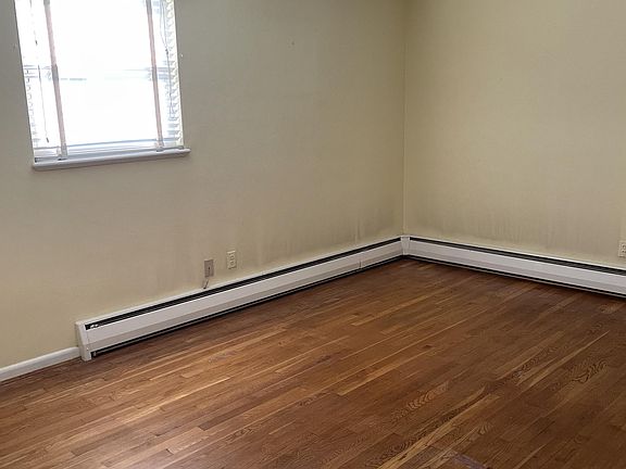5th image of 7306 Oak Ridge St