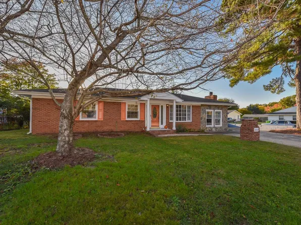 3200 Snowberry Dr, Raleigh, NC 27610