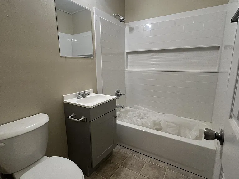 712 Goodall Ave — Photo 9