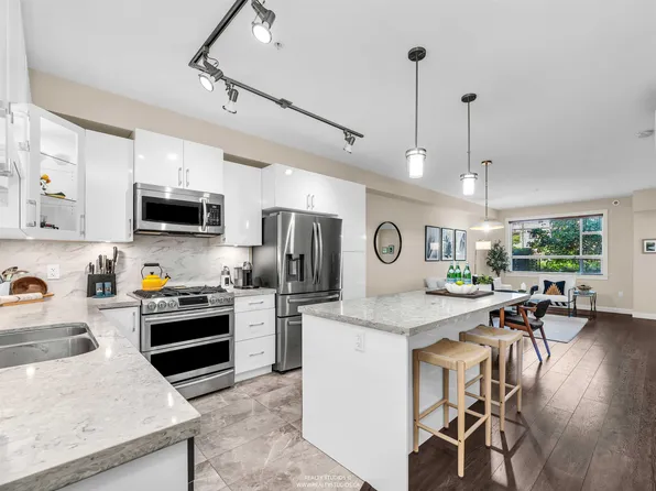 14588 McDougall Dr #109, Surrey, BC V4P 0E3