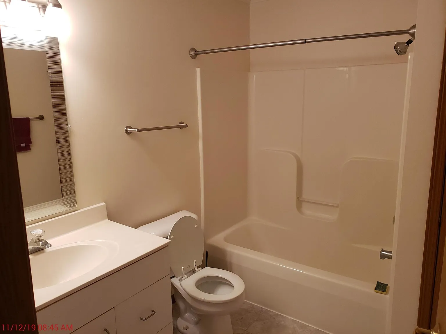 2 bed, $1,400 — Photo 2