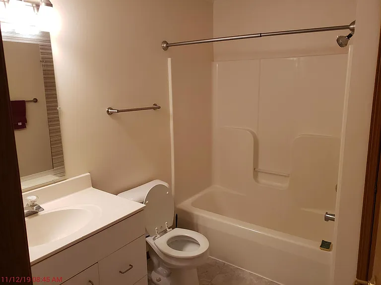 625 N Jackson St — Photo 2
