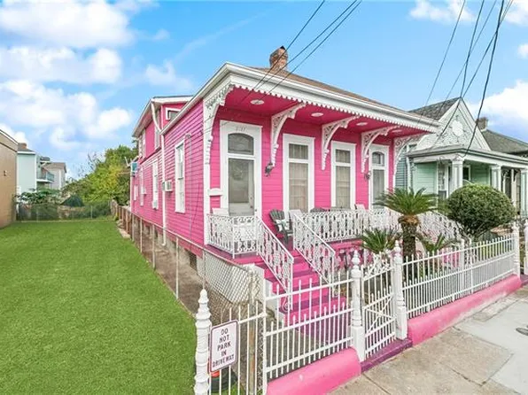 2127 Simon Bolivar Ave, New Orleans, LA 70113