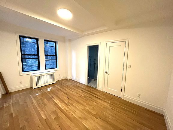 3rd image of 315 W 86th St APT 2E