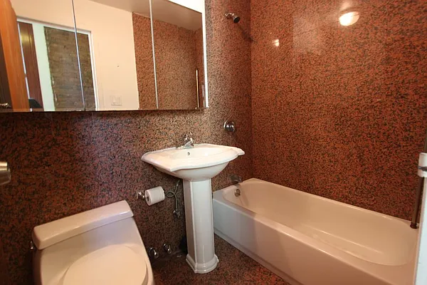 Rented by Dynamik Realty | media 23