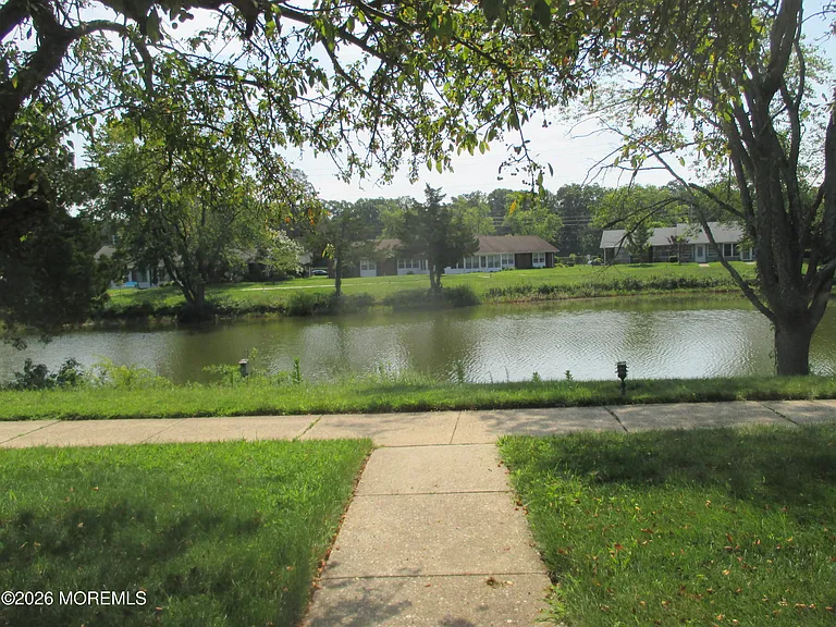 363B Chesterfield Ct #363B — Photo 2