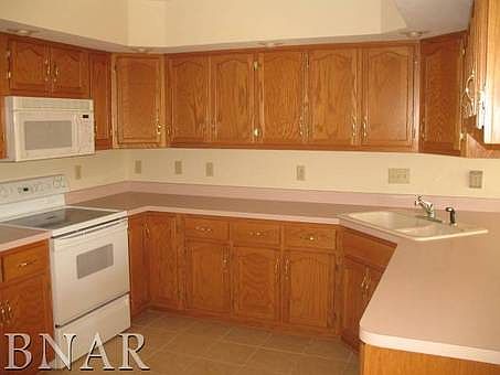 4th image of 5074 Brittany Ln