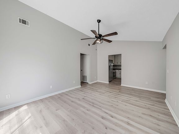 3rd image of 7011 Lois St