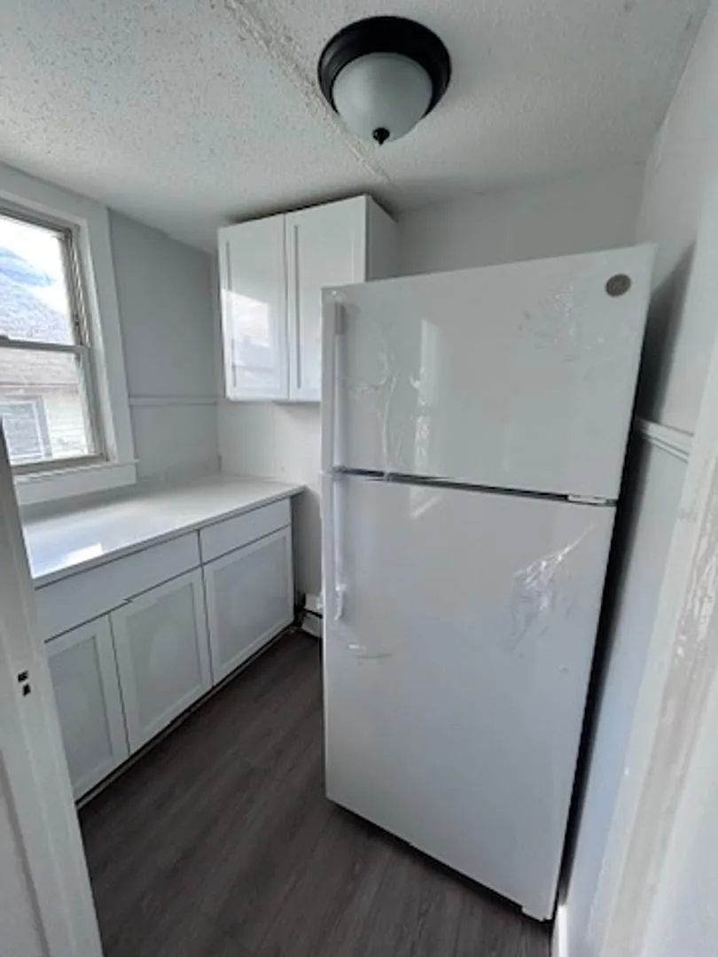 221 Fairview Street — Photo 2