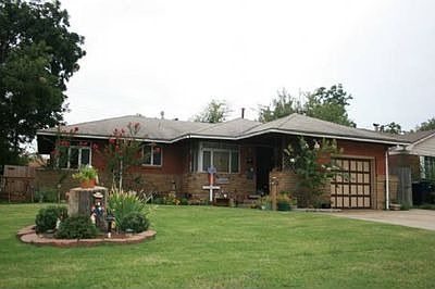2nd image of 2212 SW 60th St