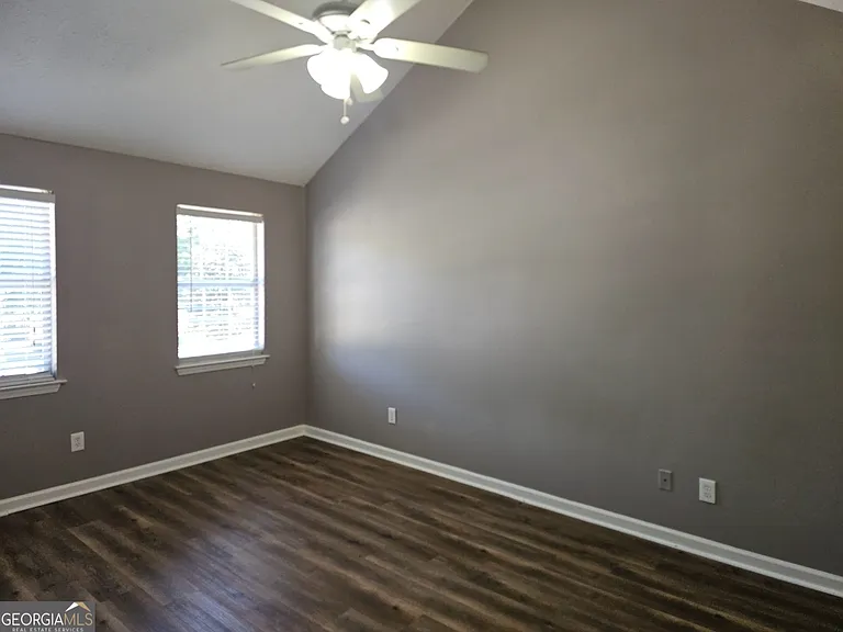 218 Preston Cir — Photo 26
