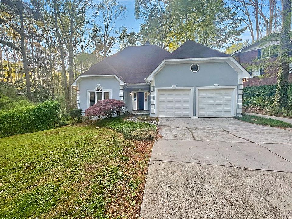 1st image of 2439 Brookdale Dr NE
