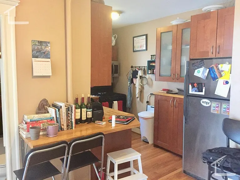 7 Lothian Rd #5 — Photo 2