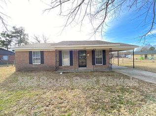 8261 Robena Ln, Millington, TN 38053