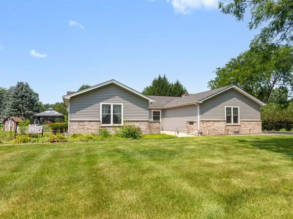 392 Jean St, Gilberts, IL 60136
