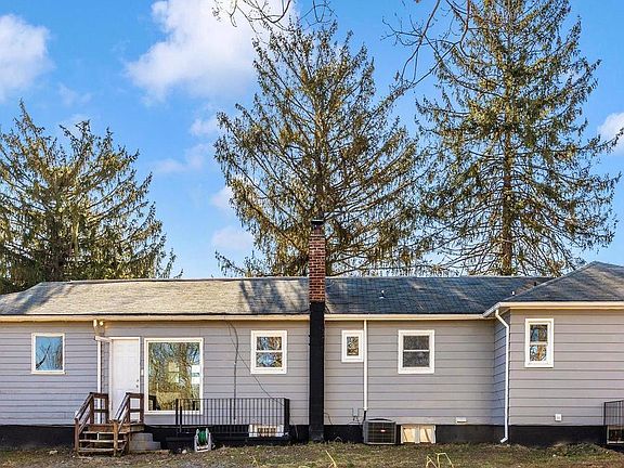 5th image of 4814 Ridge Rd