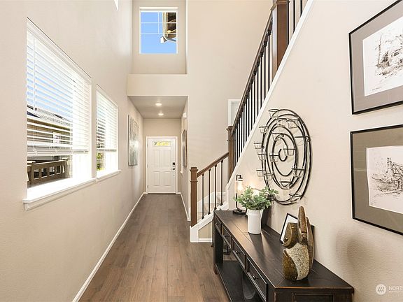 4th image of 23541 Tahoma Place