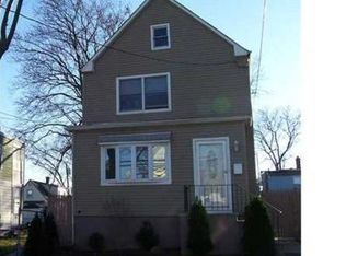 437 Alpine St, Perth Amboy, NJ 08861