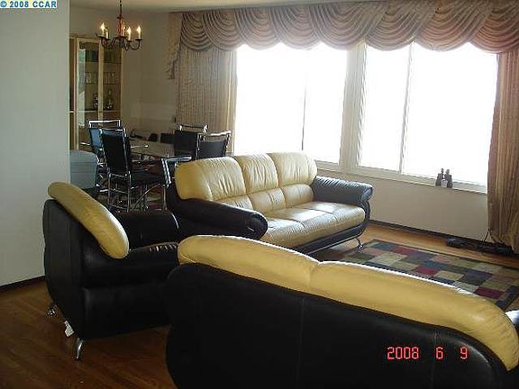 4th image of 110 Crenshaw Ct
