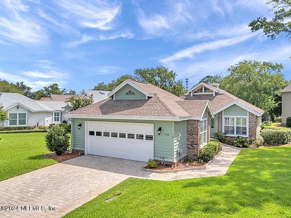 3rd image of 118 GLEN COVE PLACE