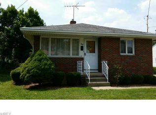 160 31st St SW, Barberton, OH 44203