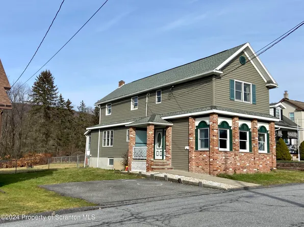 931 Dimmick St, Dickson City, PA 18519