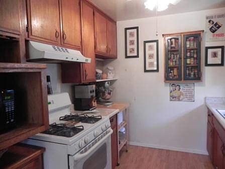 3rd image of 130 Walker Dr