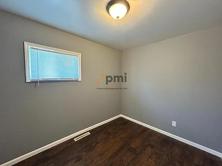 2166 Wisconsin St — Photo 11