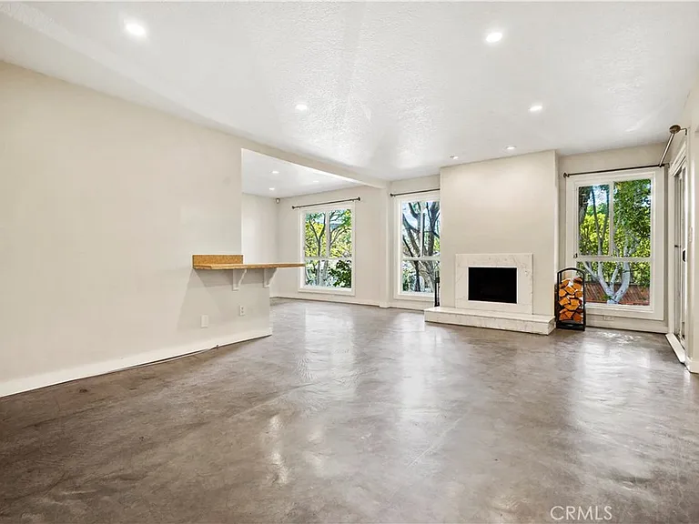 9025 Keith Ave #101 — Photo 20