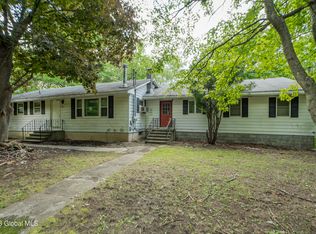 469 Brownell Rd, Malta, NY 12020