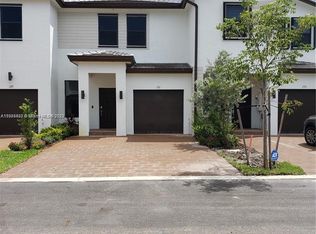 191 SW 185th Way, Pembroke Pines, FL 33029