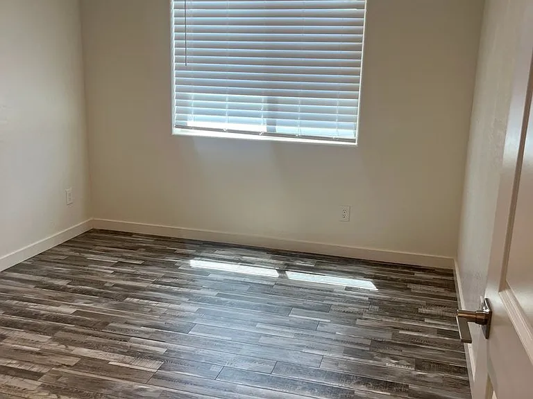 4200 N Viewpoint Dr — Photo 20