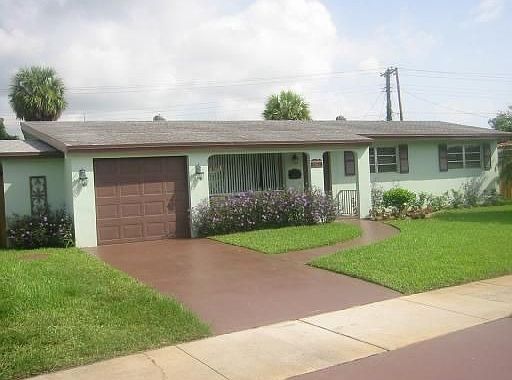 1st image of 2121 NE 61st Ct
