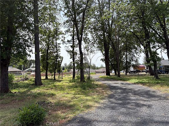 3rd image of 5817 Crestview Dr