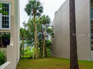 141 Harbour Psge, Hilton Head Island, SC 29926