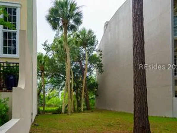 141 Harbour Psge, Hilton Head Island, SC 29926