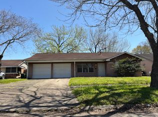 2403 Blueberry Ln, Pasadena, TX 77502