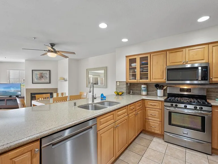 400 N Pacific St N #110 — Photo 9