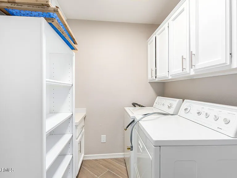 2322 S Rogers Cir #18 — Photo 30