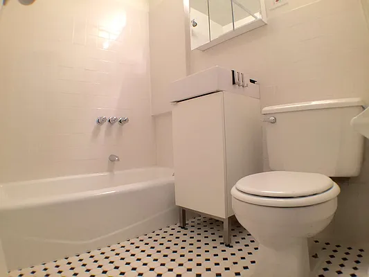 Rented by Ink Realty Services LLC | media 15