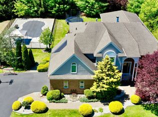 4 Crest Rd, Jackson, NJ 08527