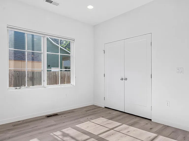 Bedroom #1